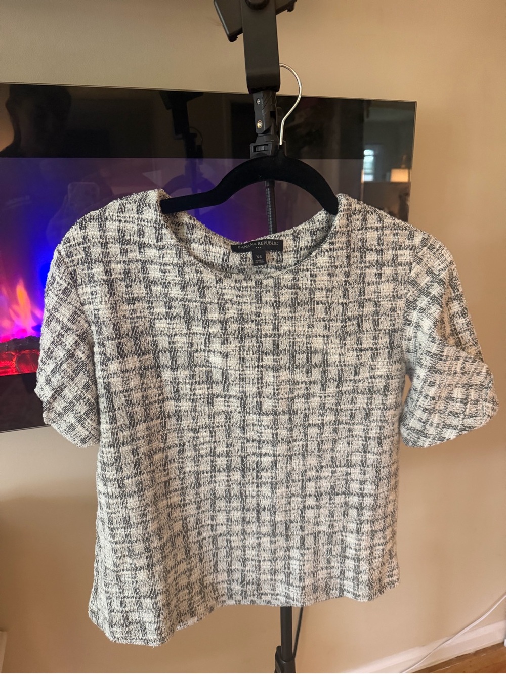 Banana Republic Gray and White Tweed Short Sleeve Blouse